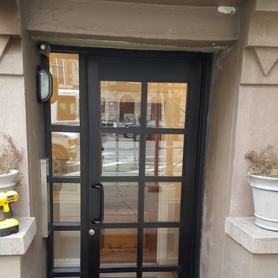 218 2nd Ave NY, NY - 10 Light door and frame