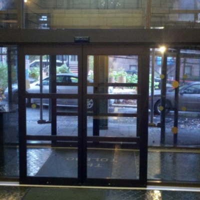 Auotomatic sliding doors